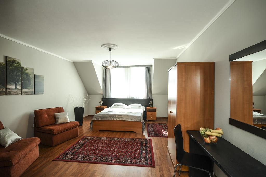 Salt Hill Apartmanok Эгерсалок Экстерьер фото
