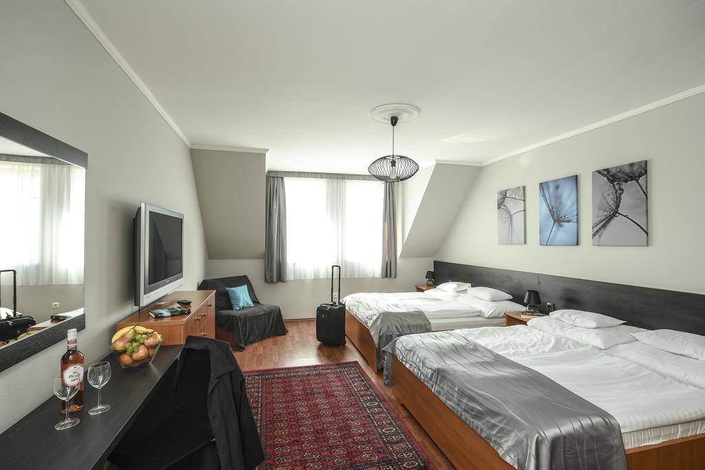 Salt Hill Apartmanok Эгерсалок Экстерьер фото