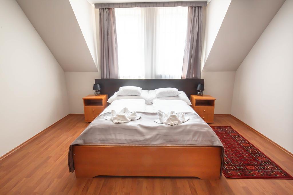 Salt Hill Apartmanok Эгерсалок Экстерьер фото