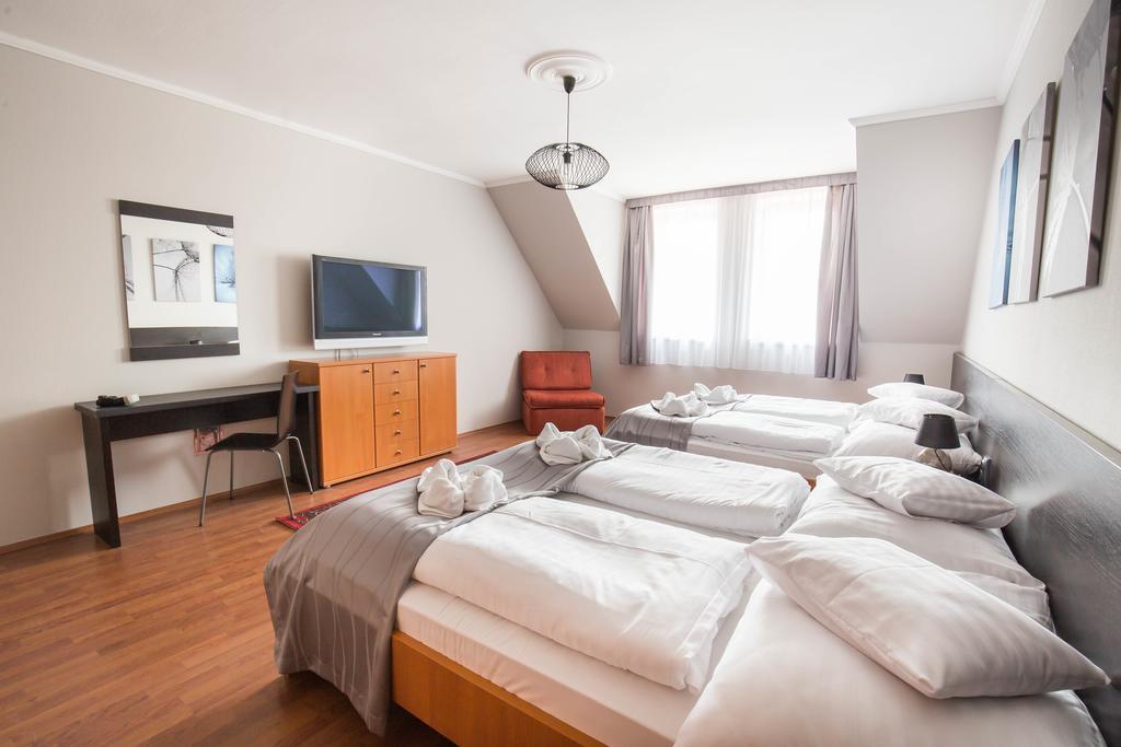 Salt Hill Apartmanok Эгерсалок Экстерьер фото