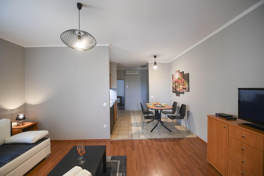 Salt Hill Apartmanok Эгерсалок Экстерьер фото